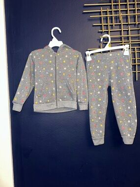 Kids Real Love Hoodie & Jogger Set size 3t